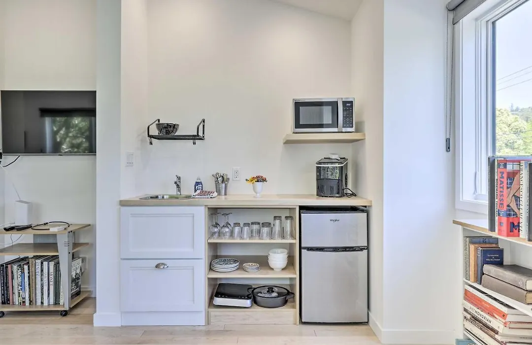 Cozy, Bright Sonoma Studio Less Than 2 Mi To Downtown-1