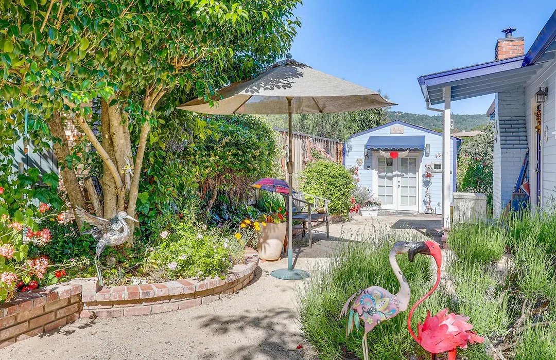 Romantic Casita With Garden And Deck 2 Miles To Plaza!-1
