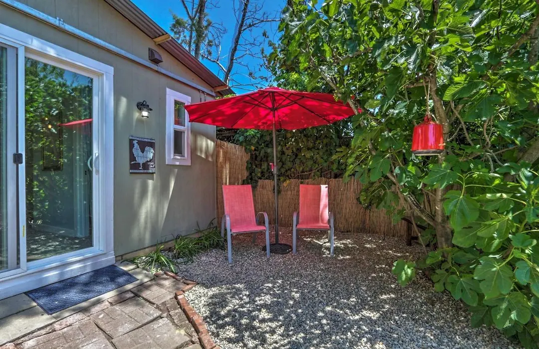 Dog-Friendly Wine Country Retreat Less Than 2 Mi To Plaza!-1